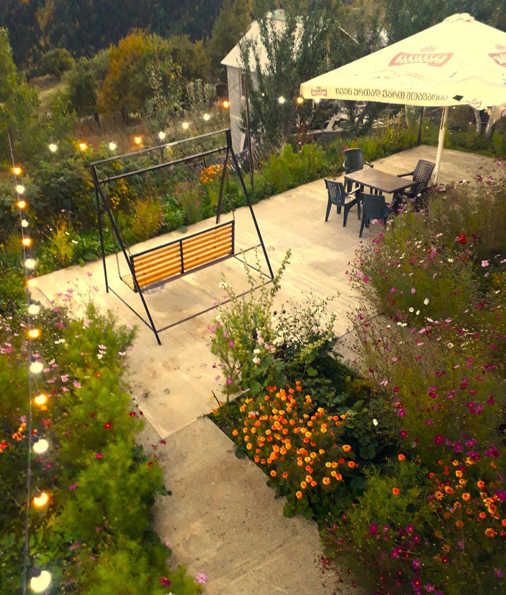 Betegi Guest House Mestia Exterior foto